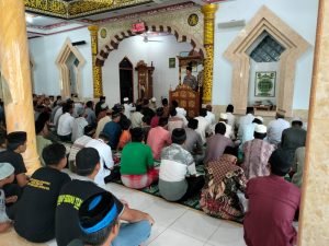 Tindak Lanjut Program Prioritas Kapolres Sidrap, Kapolsek Baranti Laksanakan Safari Jum’at