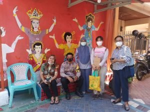 Wujudkan Situasi Kondusif Pada Tahapan Pemilu 2024, Bhabinkamtibmas Pattunuang Rutin Lakukan Sambang