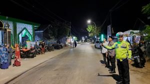 Selama Bulan Suci Ramadhan,Kapolres Sinjai Sebar Personelnya Amankan Sholat Tarawih