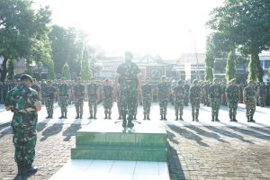 Kasdim 1409/Gowa Pimpin apel kembali cuti Lebaran 1444/H