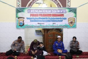 Rutin Gelar Binrohtal, Polres Pelabuhan Makassar Bentuk Iman dan Karakter Personil Polri