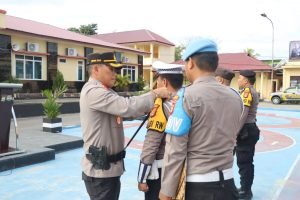 Tindak Lanjut Program Kabaharkam Polri, Kapolres Sidrap Resmi Kukuhkan Polisi RW