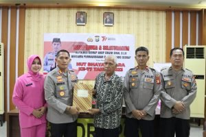 Rangkaian Hari Bhayangkara ke-77, Kapolres Sidrap bersama Ketua Bhayangkari Silaturahmi dengan Purnawirawan Polri