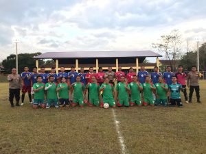 Momen Peringatan Hari Bhayangkara, AKBP Erwin Syah Bersama Kapolres Jajaran Tanding Sepak Bola Dengan PJU Polda Sulsel