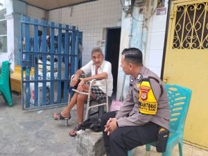 Rutin Sambang, Bhabinkamtibmas Melayu Baru berikan Himbauan jaga Kamtibmas