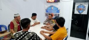 Agar Kamtibmas tetap Kondusif, Bhabinkamtibmas Pulau Barrang Caddi Rakor bersama Perangkat Kelurahan