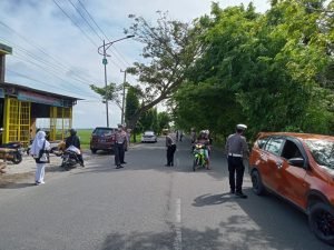 Antisipasi Anak Dibawah Umur Bawa Kendaraan dan Cegah Plat Gantung, Personel Satlantas Polres Sidrap Sasar Pengendara