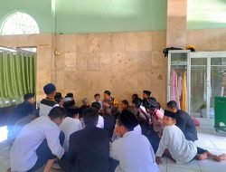 Berikan Motivasi Pada Penerus Bangsa, Bhabinkamtibmas Melayu Sambangi Anak Pondok Tahfidz Qur’an