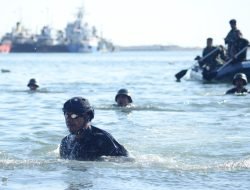Jaga Kemampuan di Air,Prajurit Yonmarhanlan VI Makassar laksanakan Renmil