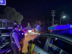 Beri Rasa Aman dan Nyaman, Personel Sat Samapta Polres Sidrap Laksanakan Patroli Secara Hunting di Malam Akhir Pekan