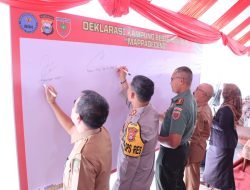 Deklarasi Kampung Bebas Narkoba Mappedeceng, AKBP Erwin Syah: Mari Bersinergi Untuk Berantas Narkoba di Sidrap