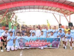 Tour Sepak Bola Kamtibmas, Kapolres Sinjai Bersama Dandim 1424 Sinjai Jalin Silaturahmi dengan Warga