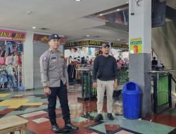 Beri Rasa Aman, Personil BKO Pengamanan Pasar Butung lakukan Patroli Harkamtibmas 