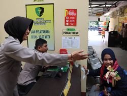 Team Survey Komite Akreditasi Kesehatan Pratama Lakukan Penilaian Kepada Poliklinik Polres Pelabuhan Makassar