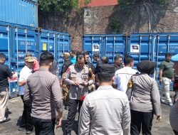 Agar Berjalan Lancar,Polres Pelabuhan Makassar Kawal Ketat Distribusi Logistik Surat Suara Pemilu 2024