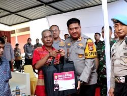 Jum’at Berkah,Kapolres AKBP Yudi Frianto salurkan Bantuan Sembako