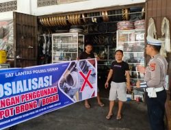 Kanit Kamsel Sat Lantas Polres Sidrap Beri Sosialisasi dan Edukasi Larangan Penjualan dan Penggunaan Knalpot Brong
