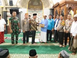 Kolaborasi TNI-Polri Bersama Pj. Bupati Sidrap Laksanakan Safari Jumat