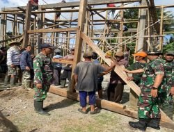 Dukung Pembangunan Mushola Al Muttaqin, Anggota Koramil Gandusari Gelar Gotong Royong Bersama