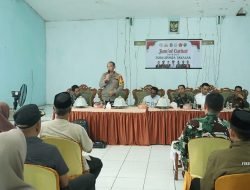 Kapolres dan Dandim 1426 Takalar Gelar Jumat Curhat Dengan Warga Galesong