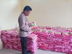 Bantuan Beras 5 ton dari Kapolda Sulsel Tiba di Polres Sinjai Yang Akan Diserahkan Kepada Warga Saat Kunker