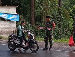 Jum’at Berkah Koramil 1409-04/Tinggimoncong Berbagi Kepada Masyarakat
