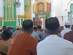 Kapolres Sidrap Melaksanakan Safari Sholat Jumat di Masjid Agung Pangkajene