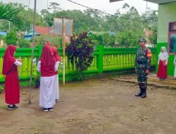 Babinsa Koramil 1409-07/Tompobulu Ikuti Upacara Bendera Di SDI Julumate’ne