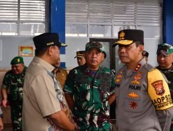 Mengawal Demokrasi Aman dan Damai, Pangdam XIV/Hsn Bersama Forkopimda Sulsel dan Penyelenggara Pemilu Lakukan Pemantauan Pemilu 2024