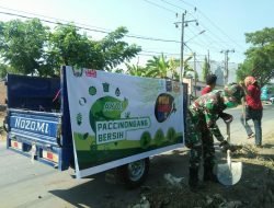 Personel Koramil 1409-01/Sombaopu Gelar Karya Bakti Pembersihan Selokan bersama Warga