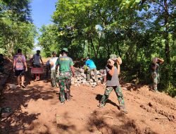 Permudah Akses Warga, Satgas TMMD 119 Kodim 1409/Gowa Lakukan Pengerasan Jalan