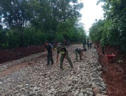 Progres Pembangunan Pengerasan Jalan TMMD Ke-119 Kodim 1409/Gowa Capai 57 Persen