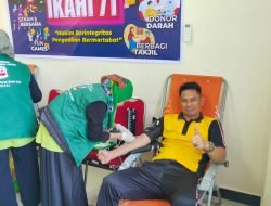Personel Polres Sinjai Ikuti Aksi Donor Darah Dalam Rangka HUT Ke-71 IKAHI di Pengadilan Negeri Sinjai