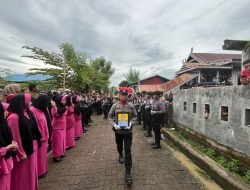 Polres Sinjai Gelar Upacara Pemakaman Almarhum Aiptu Ashar,Ba Sat Samapta Polsek Somba Opu Polres Gowa