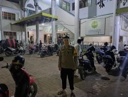 Beri Rasa Aman pada Jamaah Tarwih, Polres Pelabuhan Pelabuhan Makassar Lakukan Pengamanan Masjid