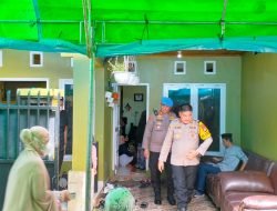 Sampaikan Belasungkawa, Kapolres Pelabuhan Makassar Melayat ke Rumah Duka Anggota yang Meninggal