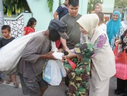 Tanamkan Kepedulian Sejak Dini, Murid TK Kartika XX-34 Kodim 1409 Gowa Berbagi Takjil