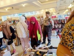 Jelang Lebaran, Polres Pelabuhan Makassar Gelar Patroli Pusat Perbelanjaan dan Pasar Antisipasi Tindak Kriminal
