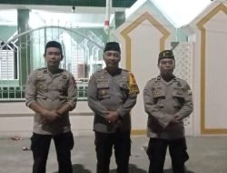Kabagops Polres Sinjai Cek Personel Pam Sholat Tarwih di Sejumlah Mesjid Dalam Kota Sinjai