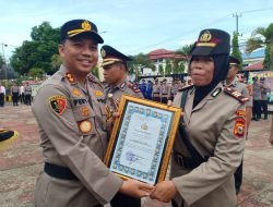 Kinerja Baik Selama Menduduki Jabatan diPolres Sinjai, Kapolres Sinjai Berikan Penghargaan