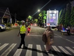 Berikan Rasa Aman dan Nyaman, Polres Sinjai dan Polsek Jajaran Rutin Pam Sholat Tarawih