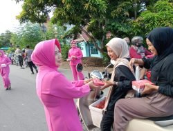 Berbagi Kebaikan di Bulan Suci Ramadan, Polsek Sinjai Timur Bersama Bhayangkari Bagi- Bagi Takjil Gratis di Jalan
