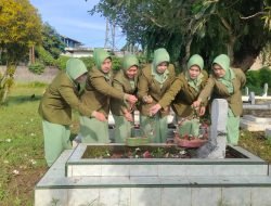 Peringati HUT Ke-78, Persit KCK Cabang XXVI Kodim 1409/Gowa Ziarah ke TMP Romanglompoa