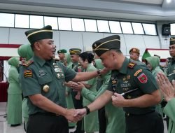 Pangdam XIV/Hsn Memimpin Acara Korps Raport Kenaikan Pangkat Perwira dan PNS Kodam XIV/Hsn Periode 1-4-2024