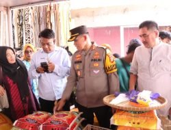 Kapolres Sidrap Bersama PJ. Bupati Cek Harga dan Ketersediaan Bahan Pokok di Pasar Rappang Jelang Lebaran