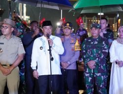 Sambut Hari Raya Idul Fitri 1445 H, Pangdam XIV/Hsn Bersama Unsur Forkopimda Sulsel Lepas Peserta Pawai Obor dan Takbiran