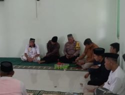 Sinergi Polisi dan Masyarakat, Bhabinkamtibmas Hadiri Halal Bihalal di Desa Tanete Sidrap