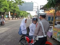 Jaga Keselamatan,Sat Lantas Polres Sinjai Rutin Pengaturan Arus Lalu Lintas