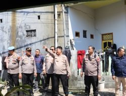 Program Kapolda Sulsel Peduli, Kapolres AKBP Yudi Frianto Cek 5 Lokasi Bedah Rumah