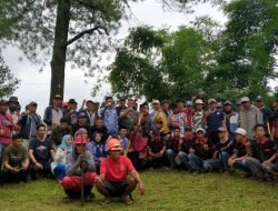 Lestarikan Alam,Babinsa Koramil 1409-04/Tinggimoncong Karya Bakti Penanaman Pohon